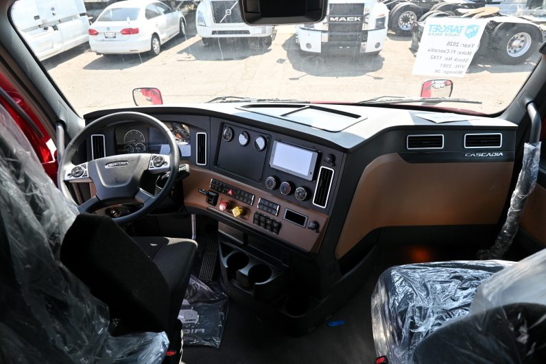 
								2026 Freightliner Cascadia full									