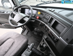 
										2020 Volvo Daycab full									