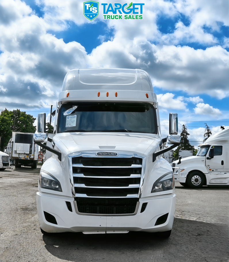 
								2022 Freightliner Cascadia full									