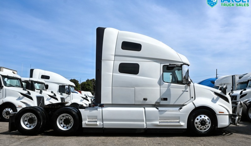 
								2022 Volvo 760 full									