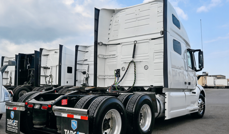 
								2021 Volvo 760 full									