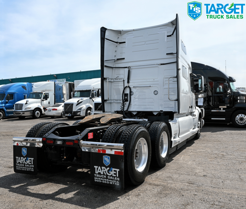 
								2022 Volvo 760 full									