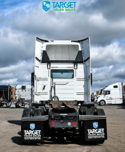 
										2018 Volvo Day Cab full									