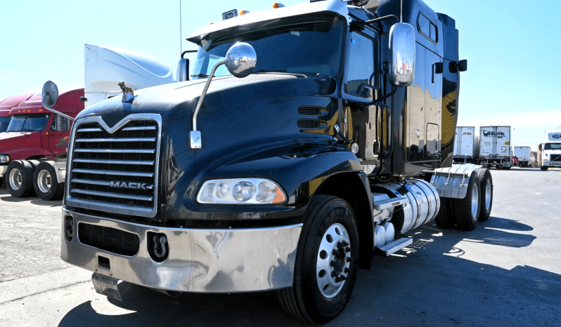 2016 Mack Pinnacle
