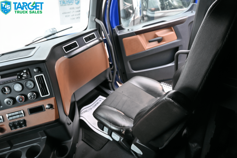
								2020 Freightliner Cascadia full									