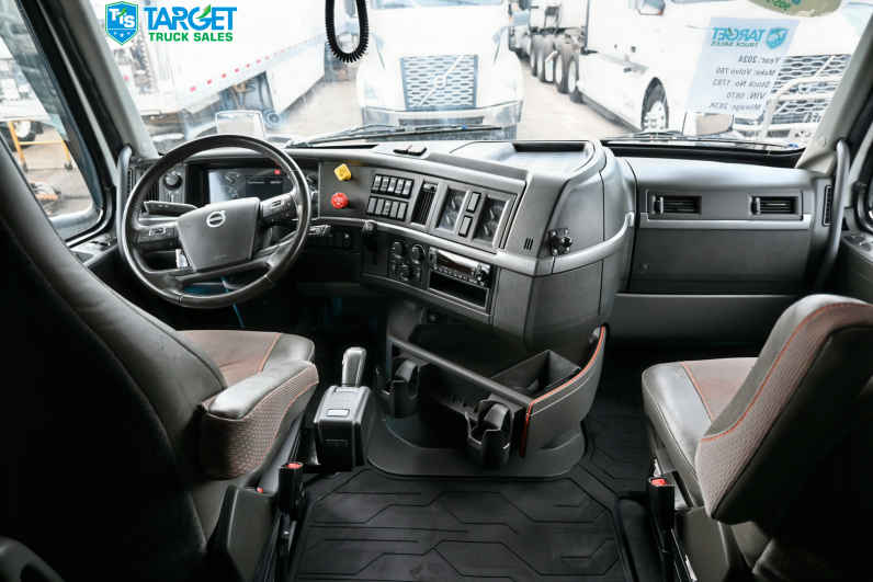 
								2022 Volvo 760 full									