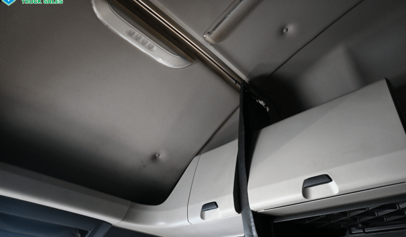 
								2020 Freightliner Cascadia full									