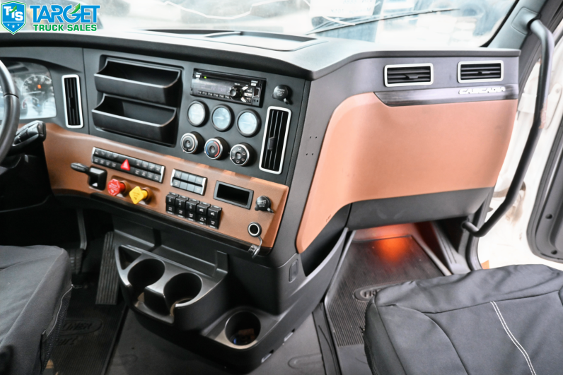 
								2019 Freightliner Cascadia full									
