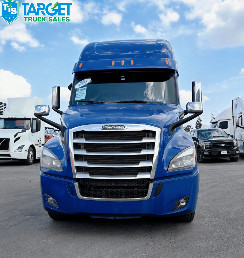 
								2020 Freightliner Cascadia full									