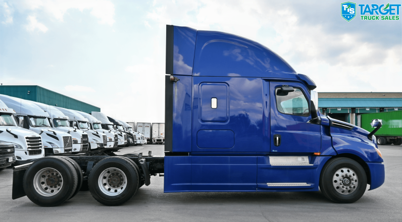 
								2020 Freightliner Cascadia full									