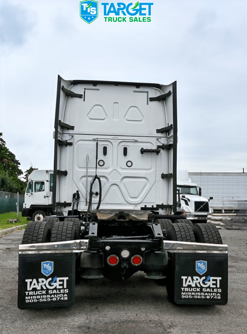 
								2019 Freightliner Cascadia full									