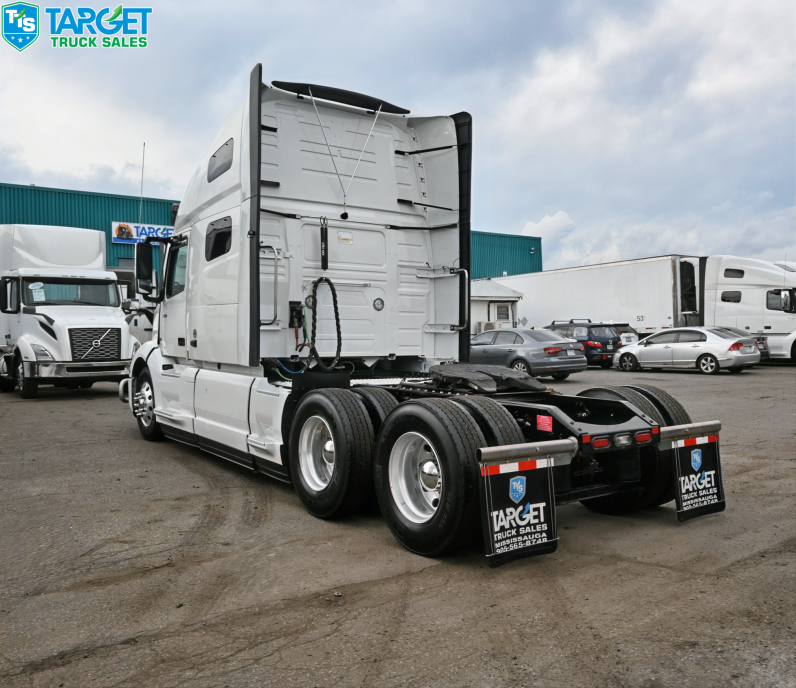 
								2022 Volvo 760 full									