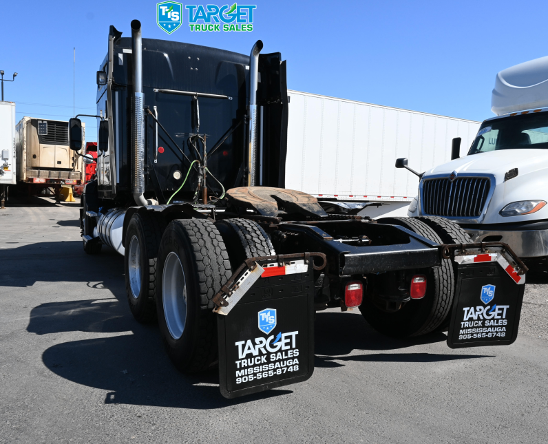 
								2016 Mack Pinnacle full									