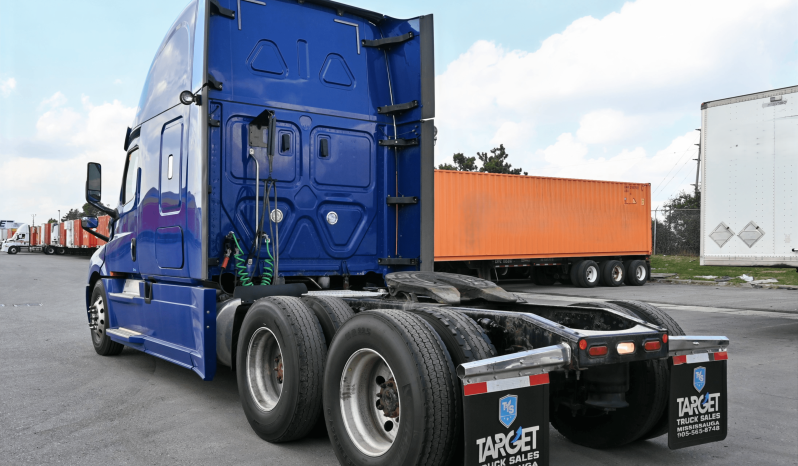 
								2020 Freightliner Cascadia full									